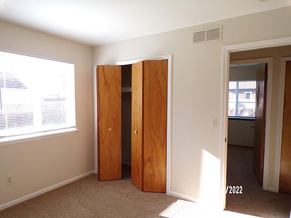 5th image of 17025 Lowell St