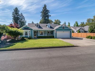 760 W Hickory St, Roseburg, OR, 97471