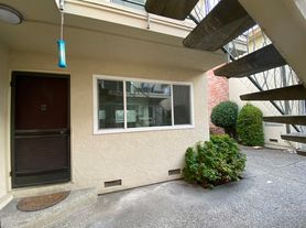 306 Richmond Drive - 1, 1