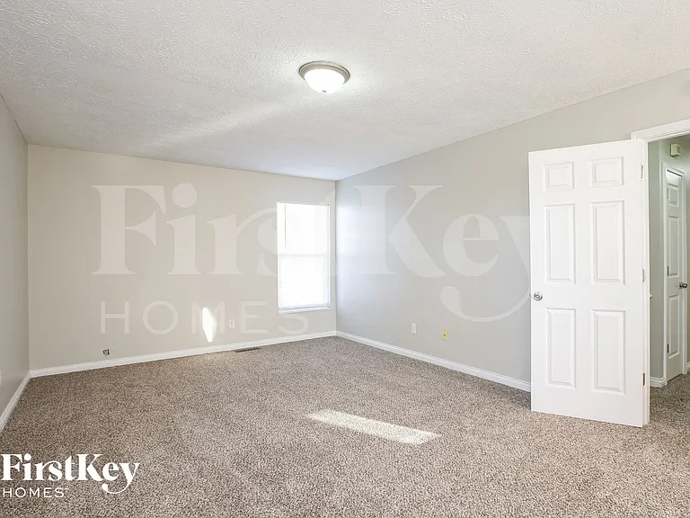 511 Palmyra Dr — Photo 7