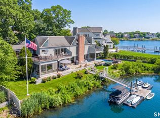21 Covlee Dr, Westport, CT 06880