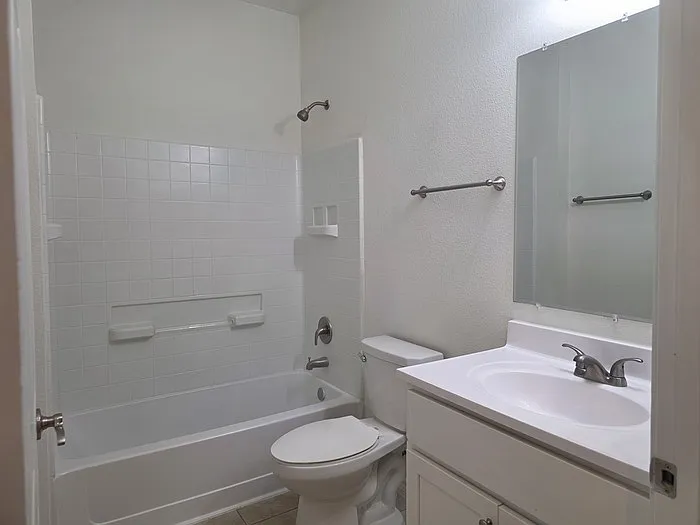 6102 White Oak Dr — Photo 13