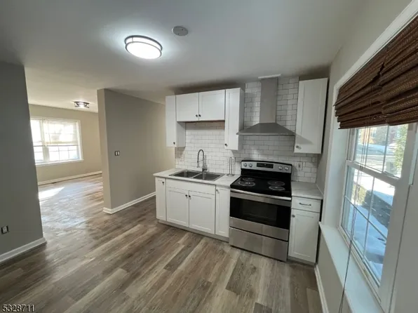 12 Cook Ave, Madison, NJ 07940