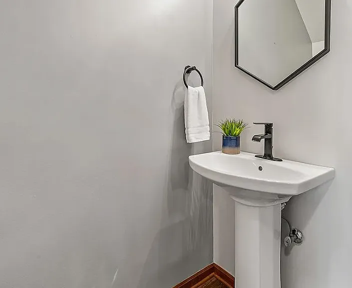 2260 Flagstone Ln — Photo 25
