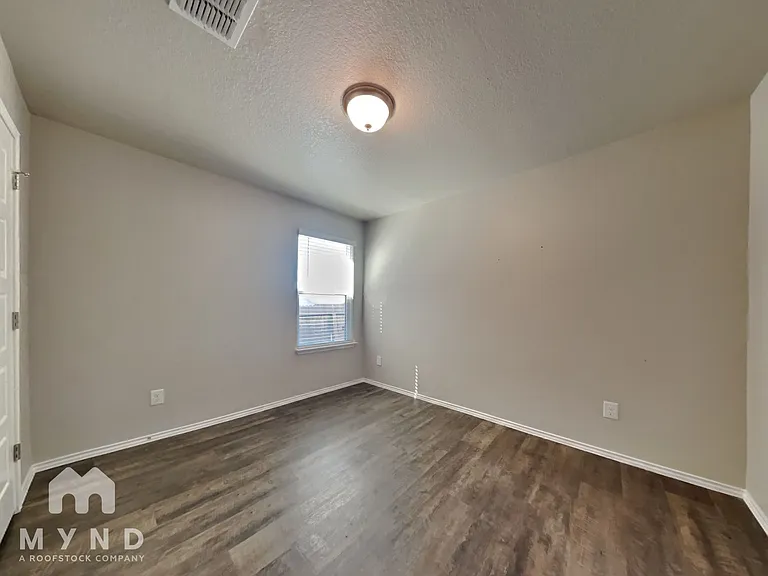 3917 Asher Aly — Photo 11