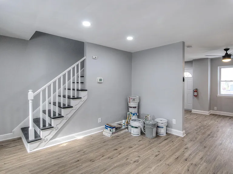 1327 Jackson St — Photo 6