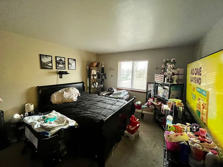 N114W15846 Sylvan Cir — Photo 45