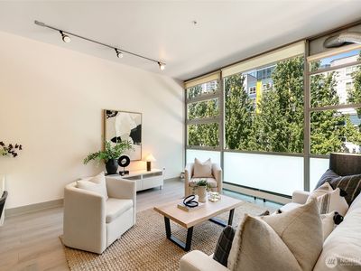 2015 Terry Avenue #411, Seattle, WA, 98121