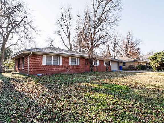 2nd image of 1512 Ann Arbor Dr