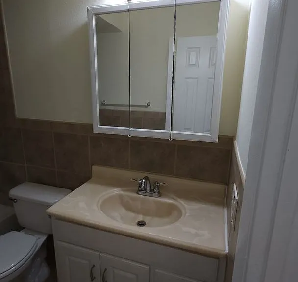 978 SW 10th Dr — Photo 53