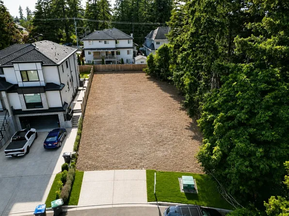 5965 136a St, Surrey, BC V3X 3P2