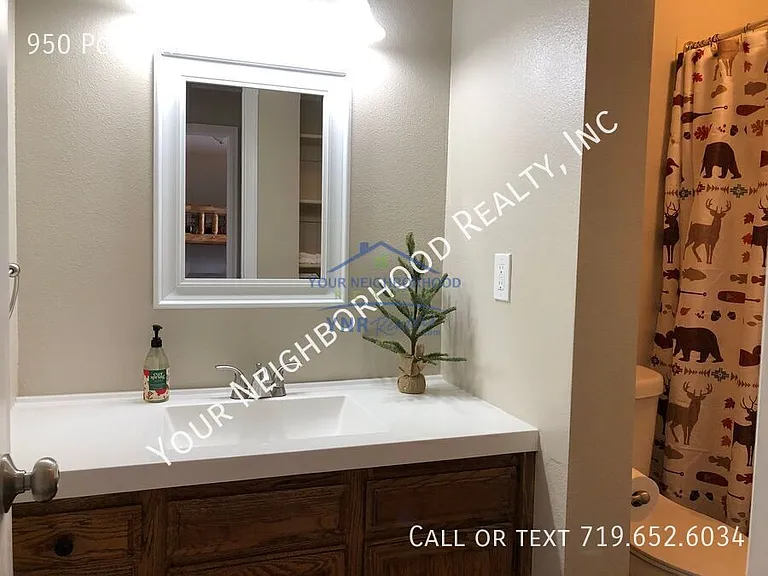 950 Ponderosa Way #A — Photo 8