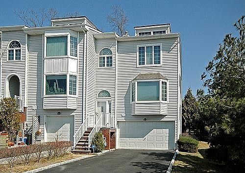 1st image of 24202 Oak Park Dr