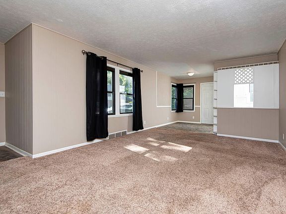 5th image of 1427 S Pickwick Avenue