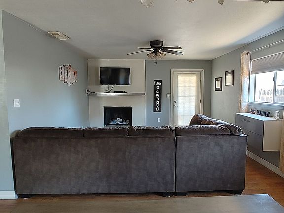 4th image of 2414 Avenue B