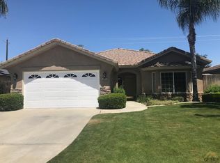 9806 Pavilion Dr, Bakersfield, CA 93312