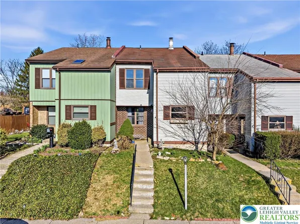 1613 Shenandoah Ct S, Whitehall Township, PA 18104