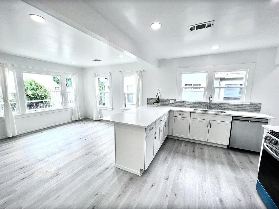 1st image of 753 N Gower St