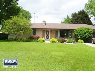 230 W Southmor Rd, Morris, IL 60450