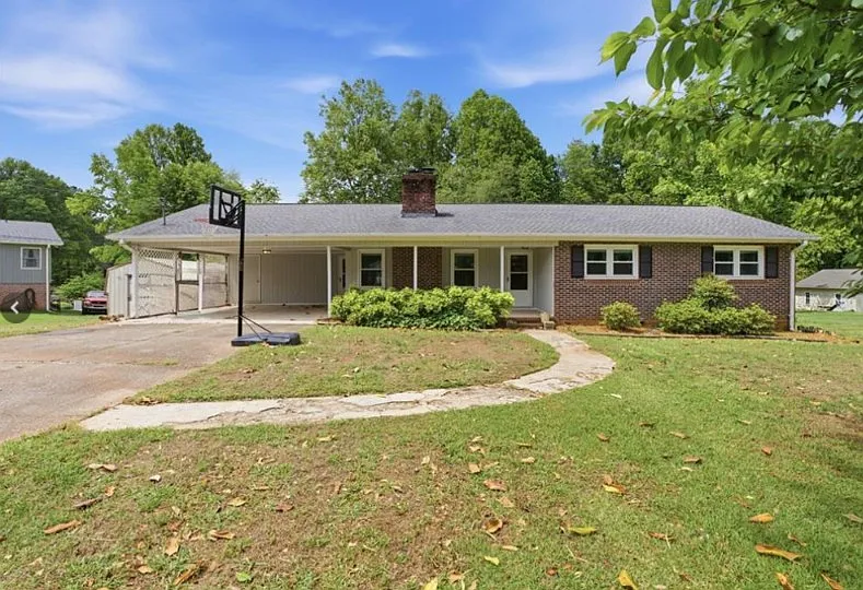 115 Windy Hill Ct