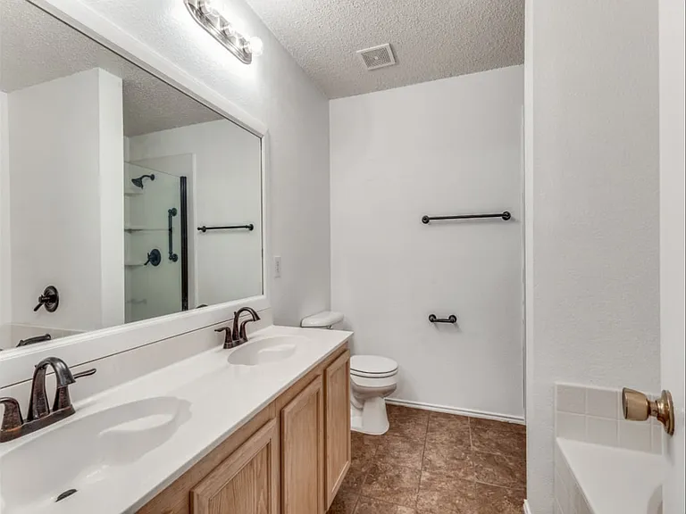 509 Keble Dr — Photo 12