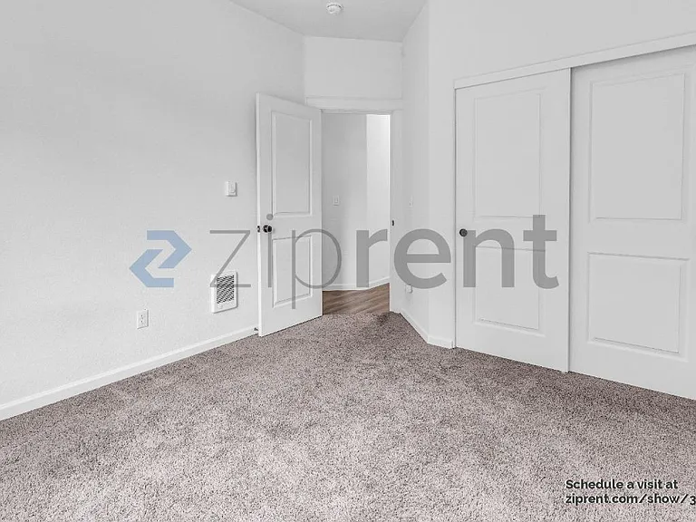 4451 SE 117th Ave — Photo 15