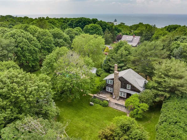 3075 Lighthouse Rd, Southold, NY 11971