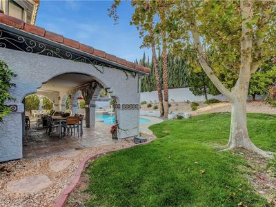 2825 Waterview Dr, Las Vegas, NV, 89117