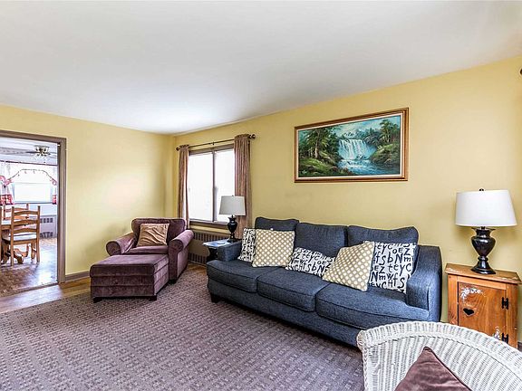 3rd image of 22 Hillside Ave