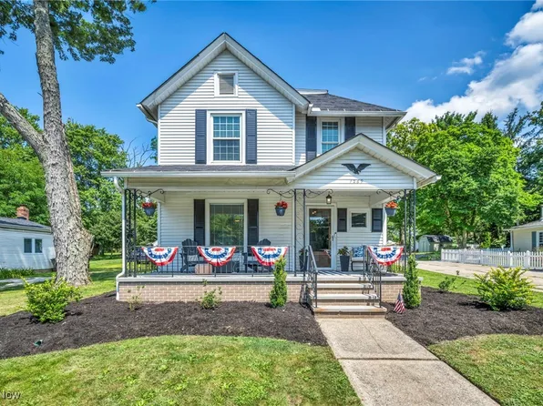 1269 Sharon Copley Rd, Sharon Center, OH 44274