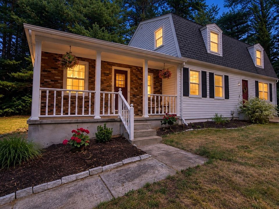 1st image of 326 Flynt St
