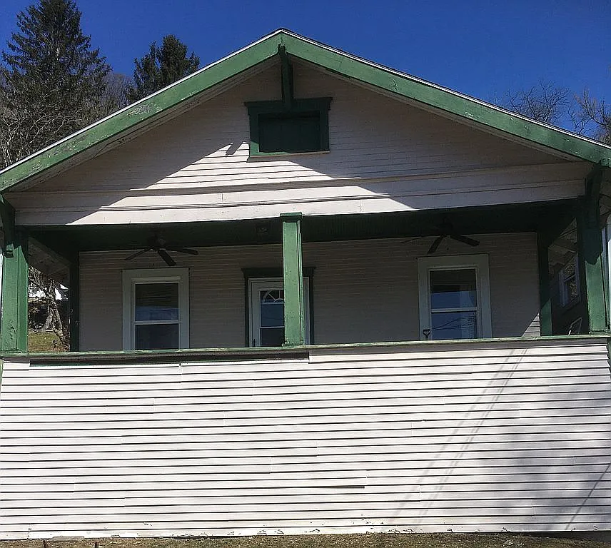 205 Jones St photo 1