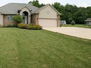1936 Olive Rd, Willard, OH 44890