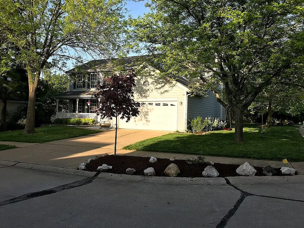 220 Ballyshannon Ct photo 1