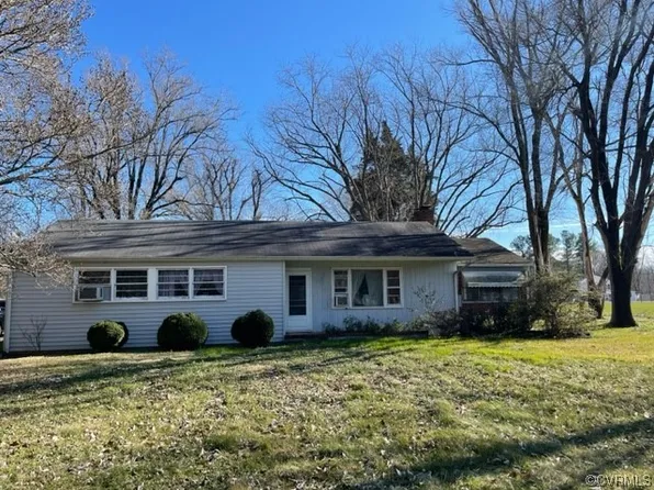 2918 Hampton Hall Rd, Callao, VA 22435