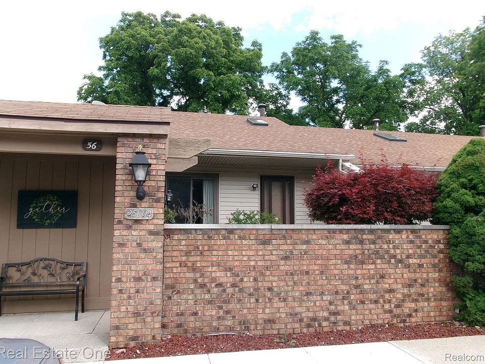 1st image of 25104 Hamilton Ct Unit 4