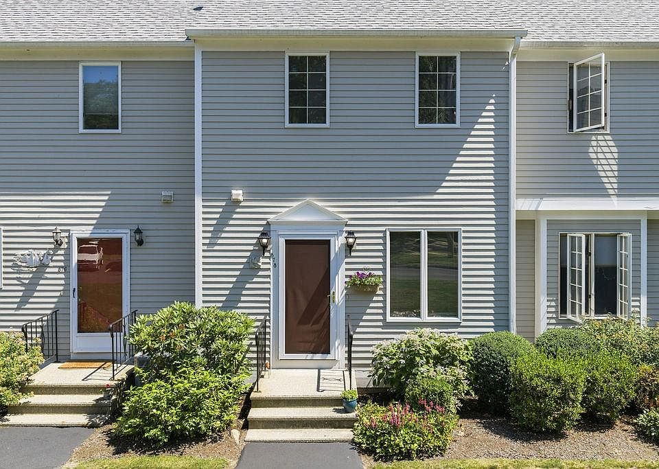 1st image of 878 Bullocks Point Ave