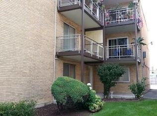 4612 River Rd APT 2F, Schiller Park, IL 60176