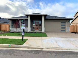 657 SE Cooper St, Dallas, OR 97338