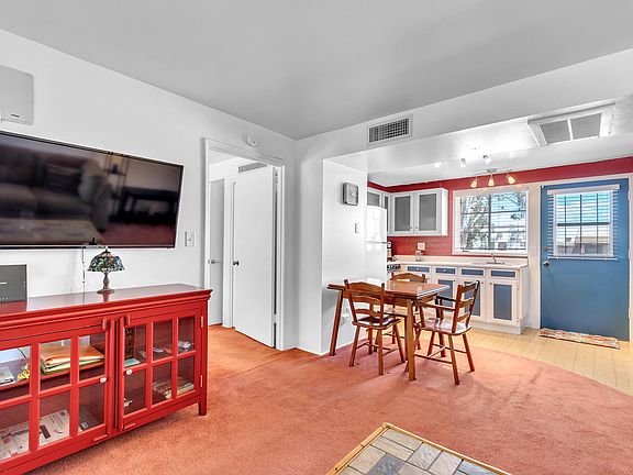 4th image of 381 S Paseo Lobo