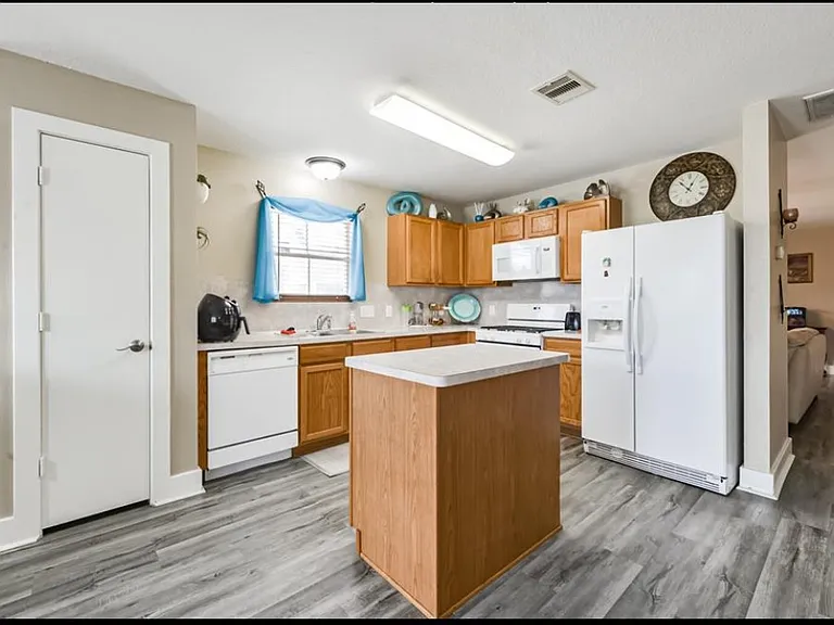 19403 Wann Park Dr — Photo 9
