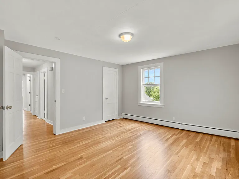 588 N Walnut St #3 — Photo 5