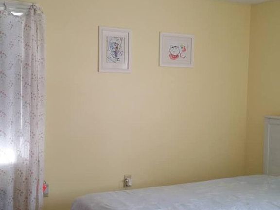 guest bedroom photo 1