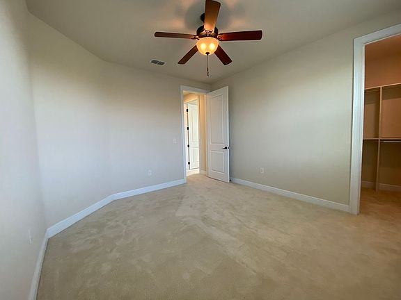 4th image of 8400 Pippen Dr