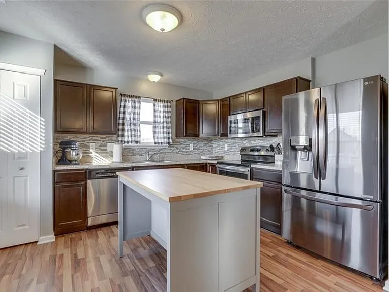 2596 Ashton Ln #2596 — Photo 6