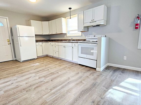 3rd image of 120 North St #1