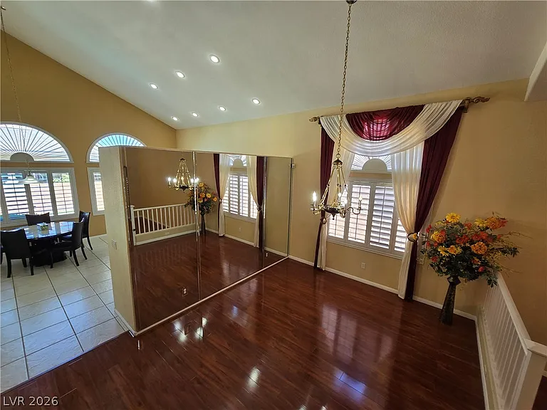 2232 Alanhurst Dr — Photo 33