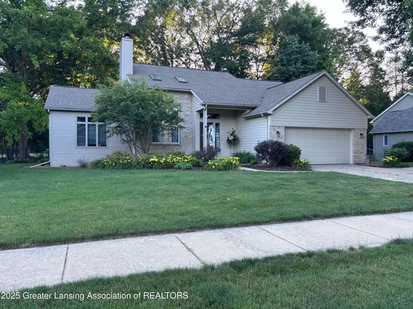 2665 Allium Dr, Holt, MI 48842