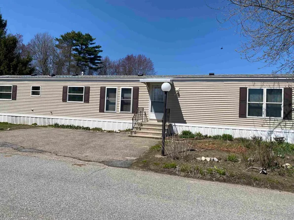 98 Lillian Avenue, Seabrook, NH 03874