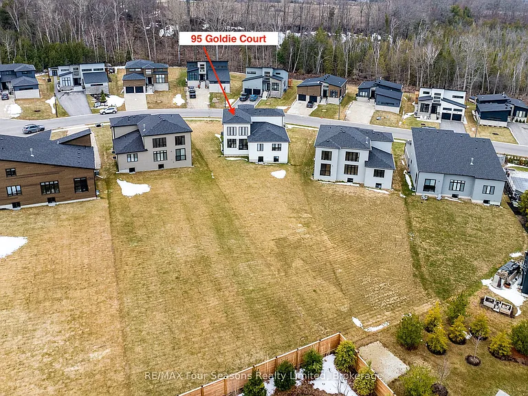 95 Goldie Ct — Photo 34